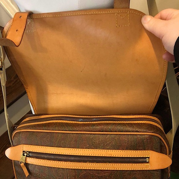 M ETRO Milano Paisley Coated Canvas Leather Crossbody Messenger Laptop Bag - Picture 4 of 17